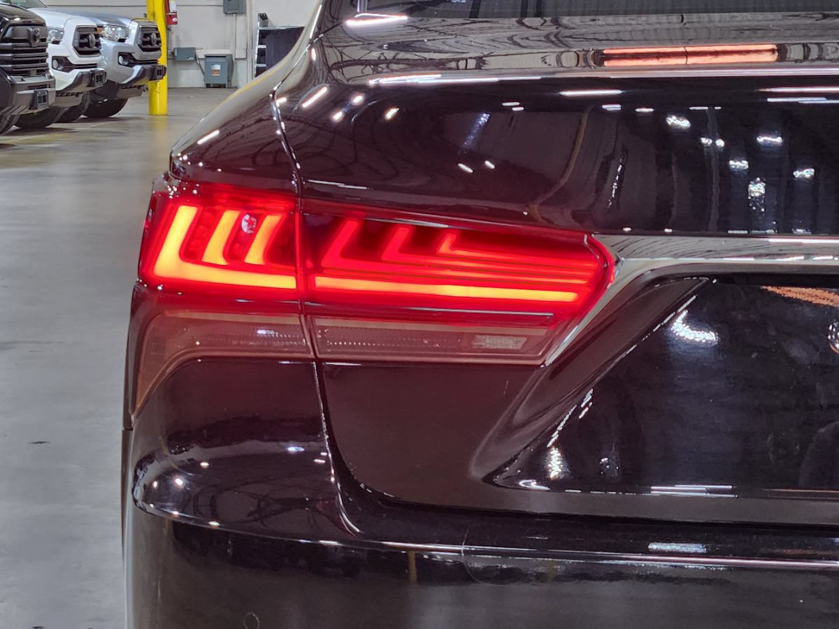 Used 2021 Lexus LS 500 RWD image 20
