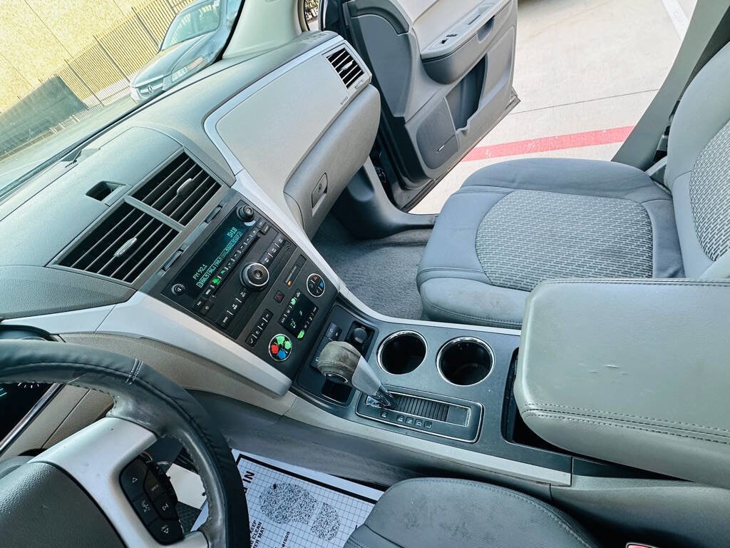 Used 2009 Chevrolet Traverse LT FWD image 15