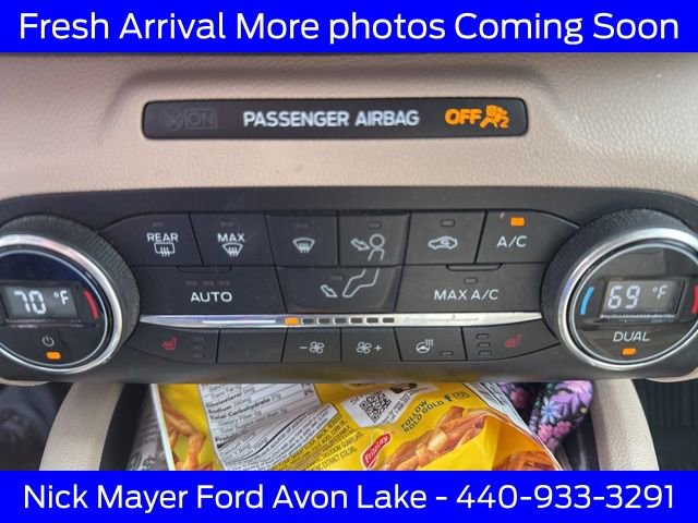 Used 2020 Ford Escape Titanium image 13