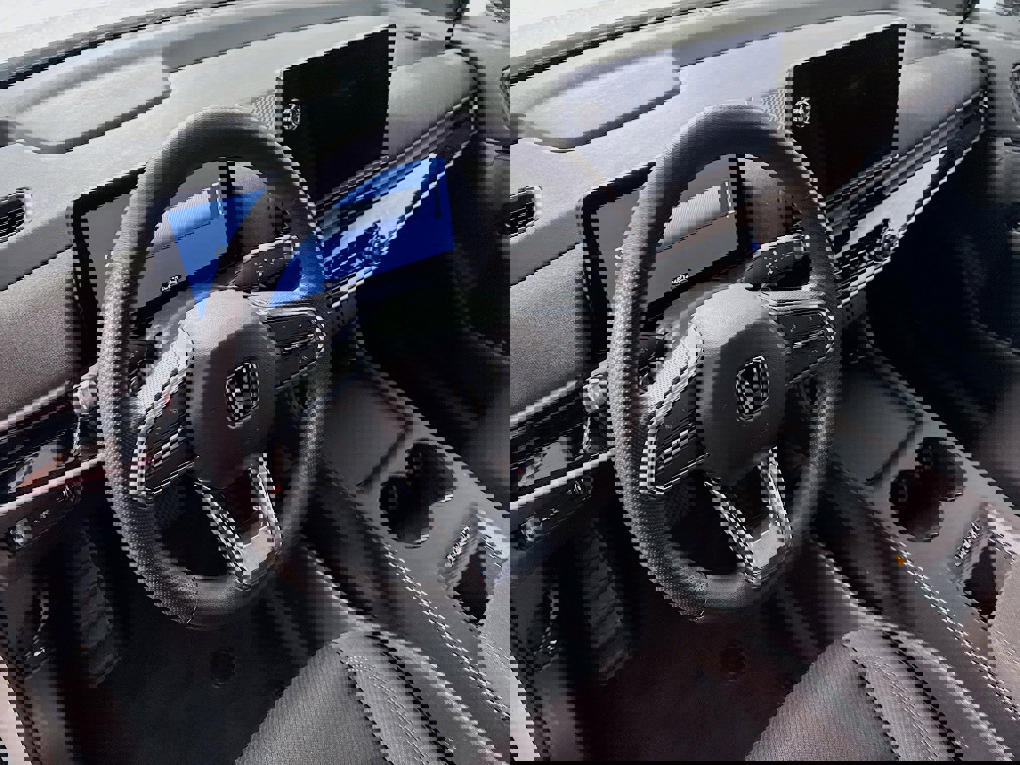 Used 2024 Honda Prologue EX image 12