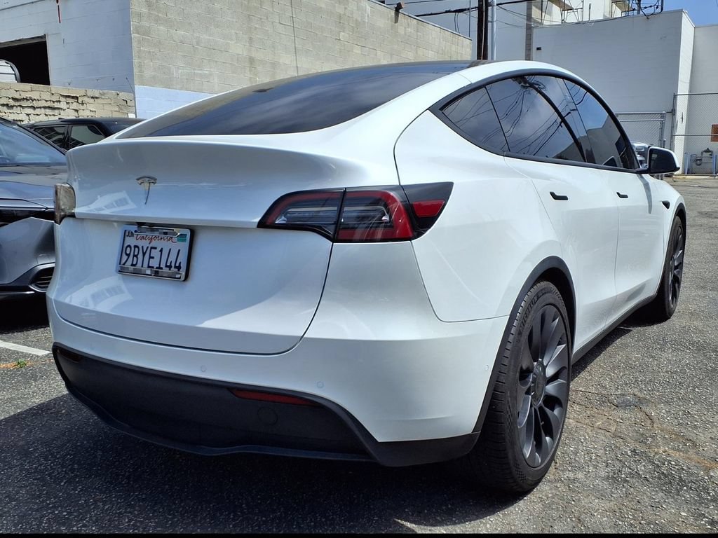 Used 2022 Tesla Model Y Performance AWD/4WD image 22