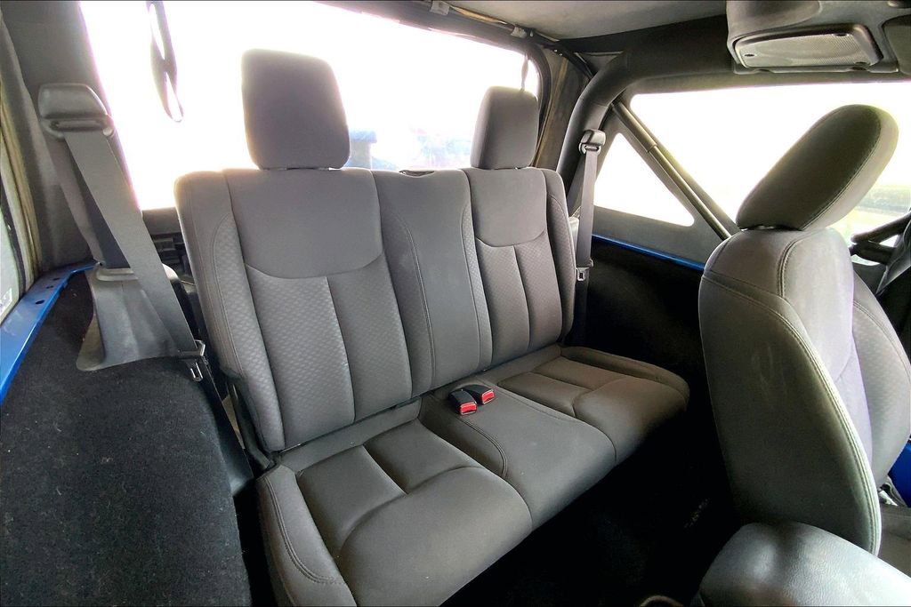 Used 2015 Jeep Wrangler Sport w/ Connectivity Group image 25