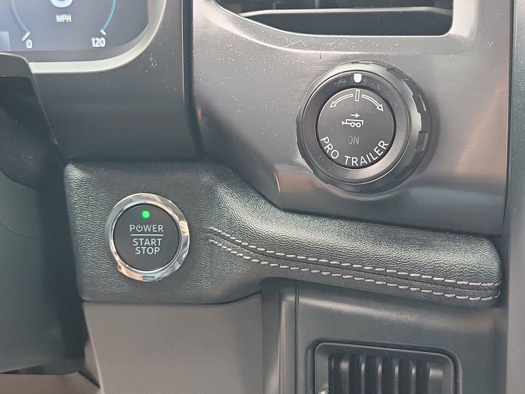 Used 2025 Ford F150 Lightning Flash image 30