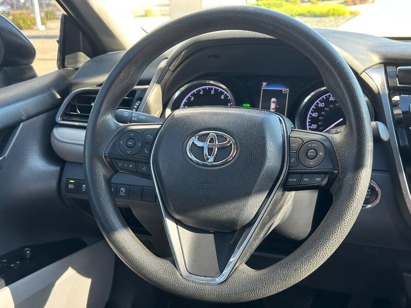Used 2019 Toyota Camry LE w/ Convenience Package FWD image 14