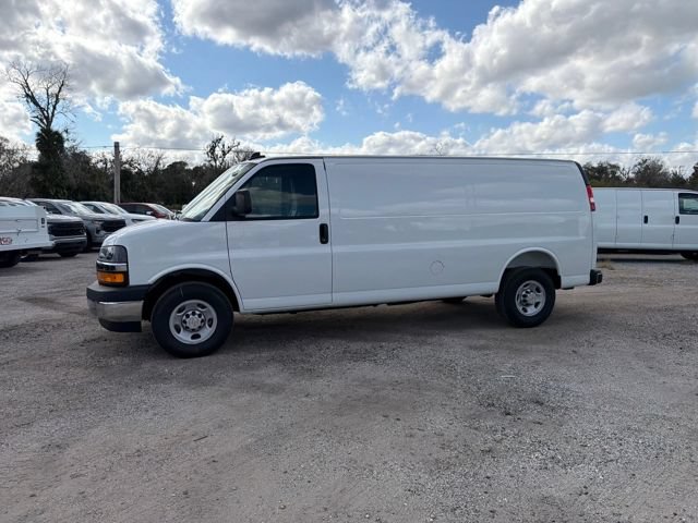 New 2026 Chevrolet Express 3500 Extended w/ Driver Convenience Package RWD image 5