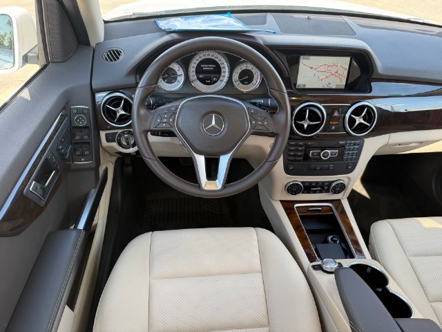 Used 2015 Mercedes-Benz GLK 350 2WD image 18