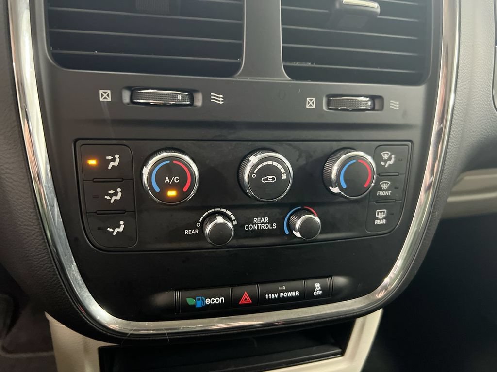 Used 2017 Dodge Grand Caravan SE w/ Power Window Group FWD image 16
