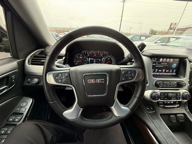 Used 2018 GMC Yukon SLT image 31