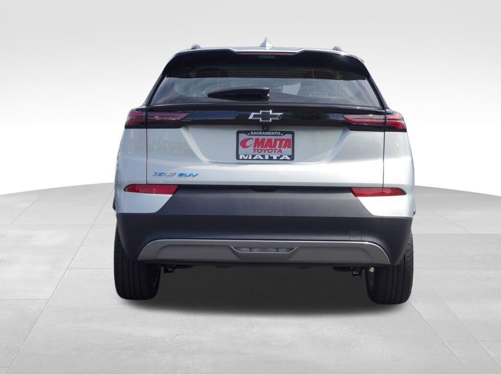 Used 2023 Chevrolet Bolt EUV LT image 4