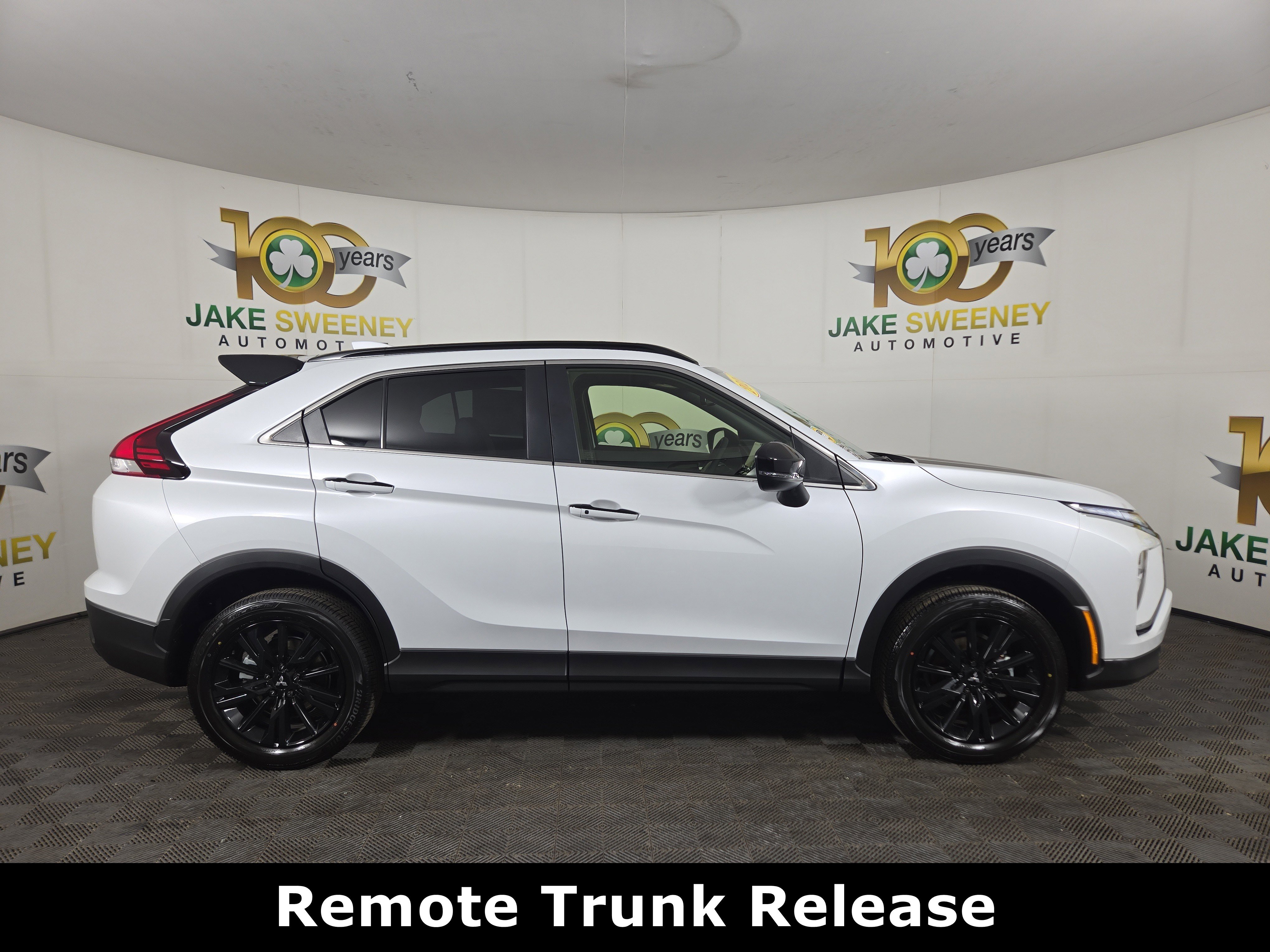 New 2026 Mitsubishi Eclipse Cross Black Edition image 8