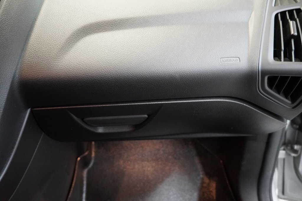 Used 2017 Ford Focus SE w/ SE Winter Package image 33