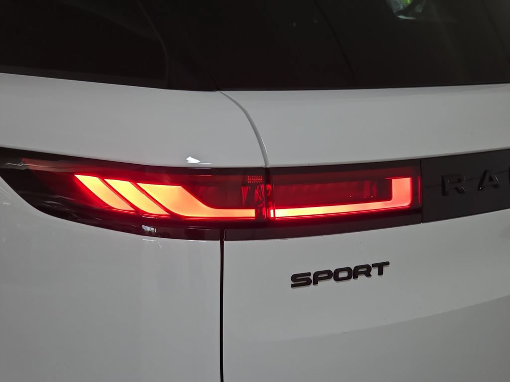 Used 2024 Land Rover Range Rover Sport Dynamic SE AWD/4WD image 33