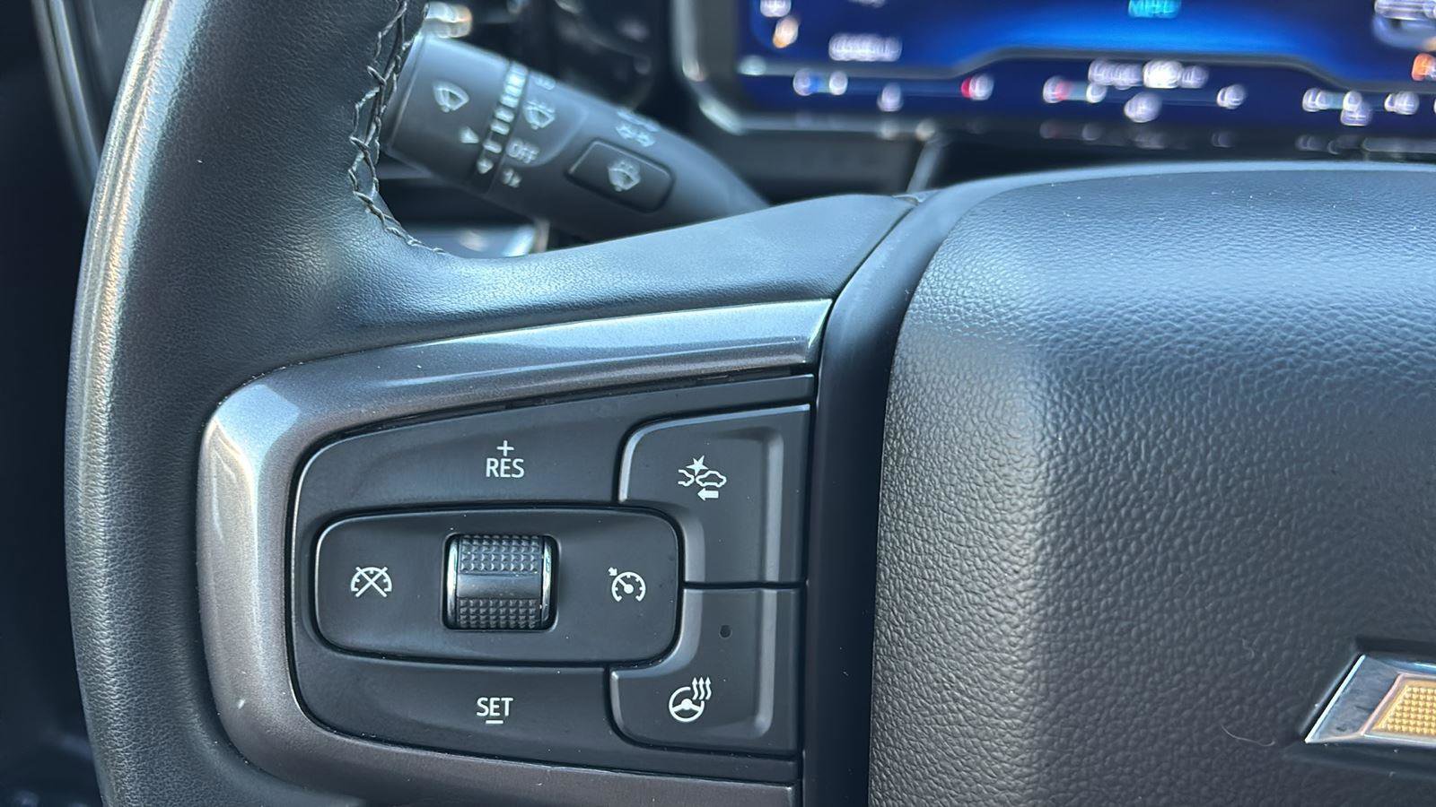 Used 2024 Chevrolet Silverado 2500 High Country w/ Technology Package image 28