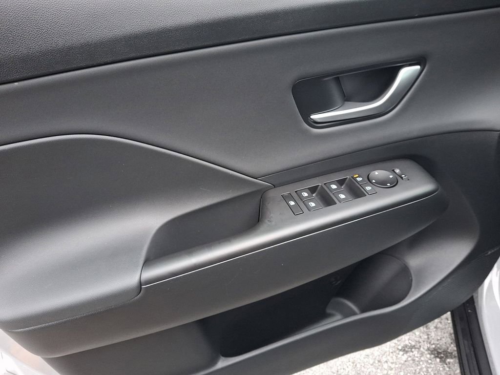 Used 2026 Hyundai Kona Limited image 12