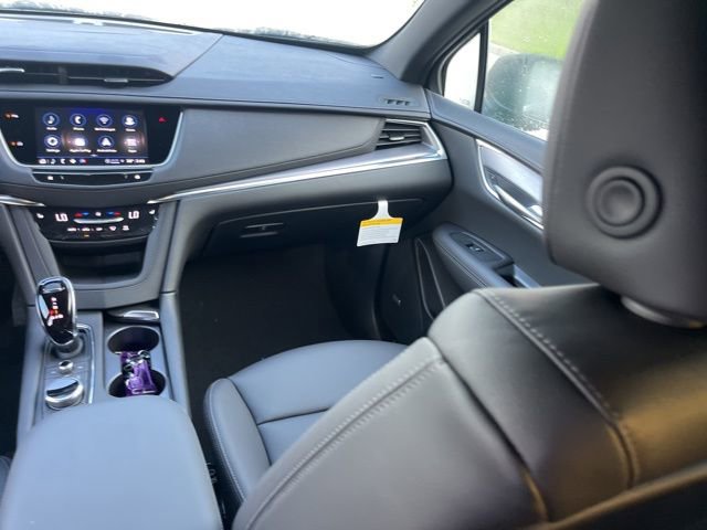 New 2025 Cadillac XT5 Luxury w/ LPO, Floor Liner Package image 32