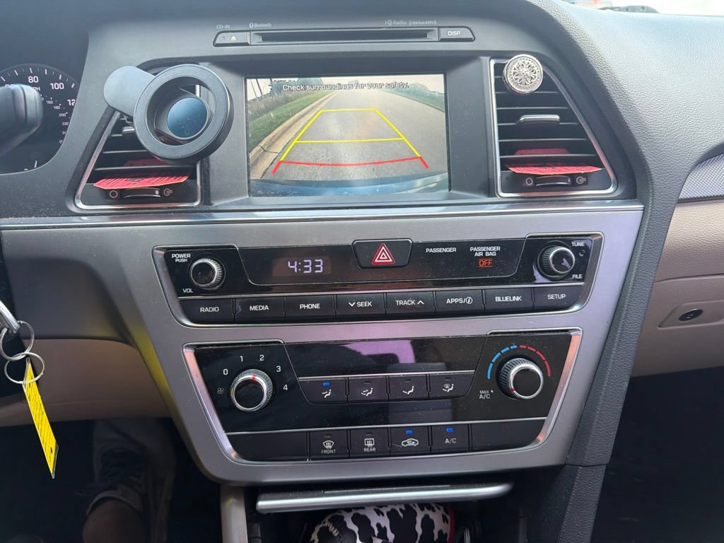 Used 2016 Hyundai Sonata SE FWD image 11