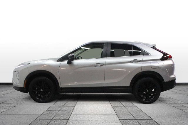 Used 2023 Mitsubishi Eclipse Cross LE image 4