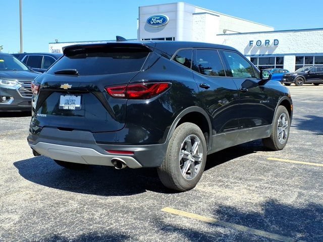 Used 2025 Chevrolet Blazer LT FWD image 26