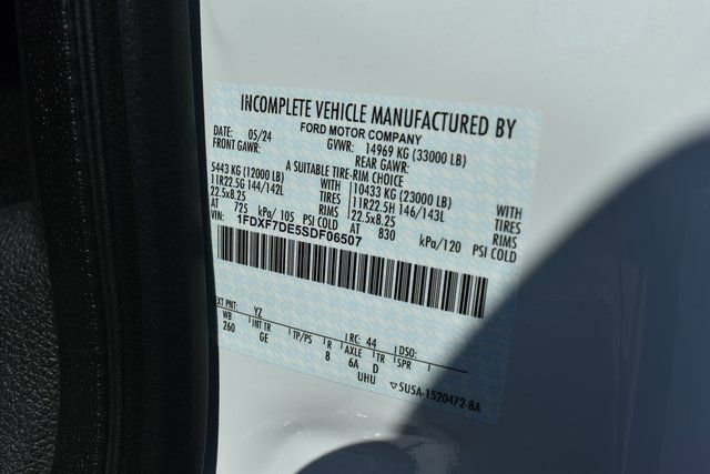 New 2025 Ford F750 2WD Regular Cab Super Duty image 41
