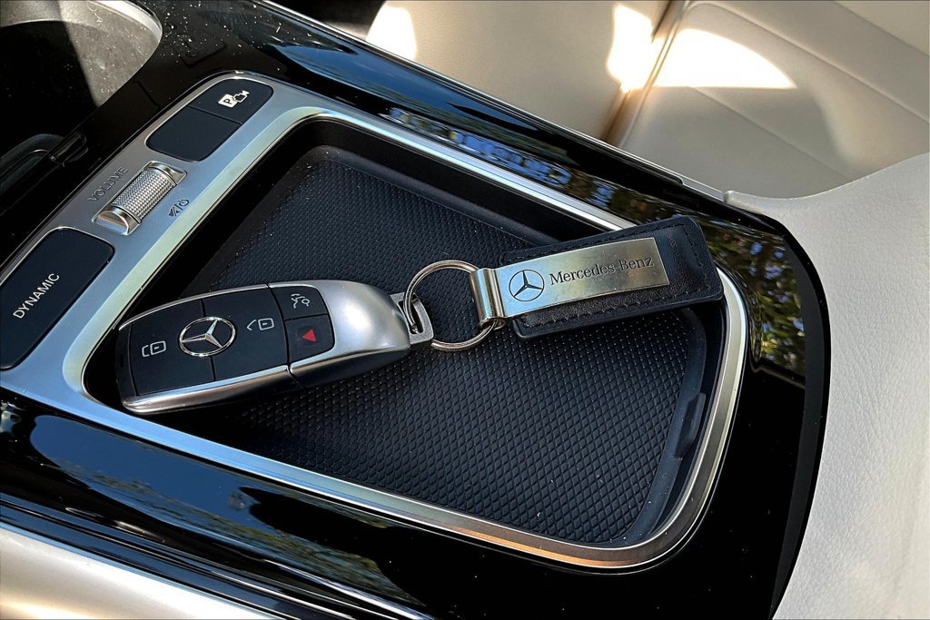 Certified 2025 Mercedes-Benz GLA 250 4MATIC image 10