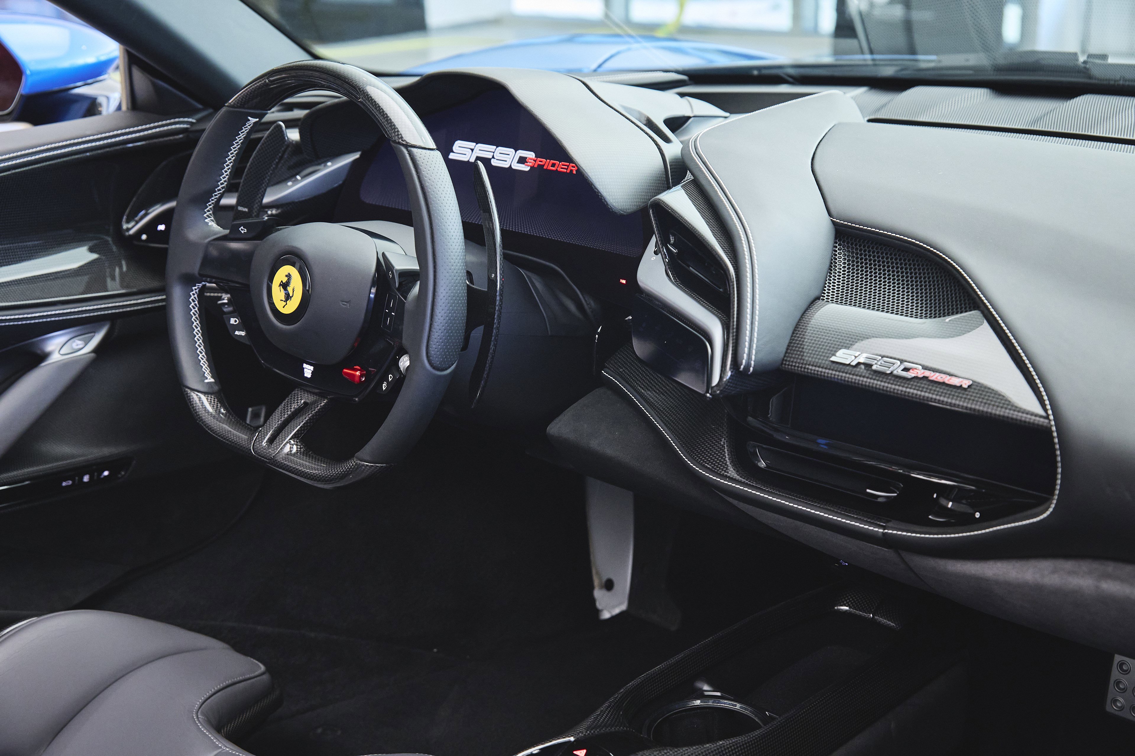 Used 2023 Ferrari SF90 Spider image 11