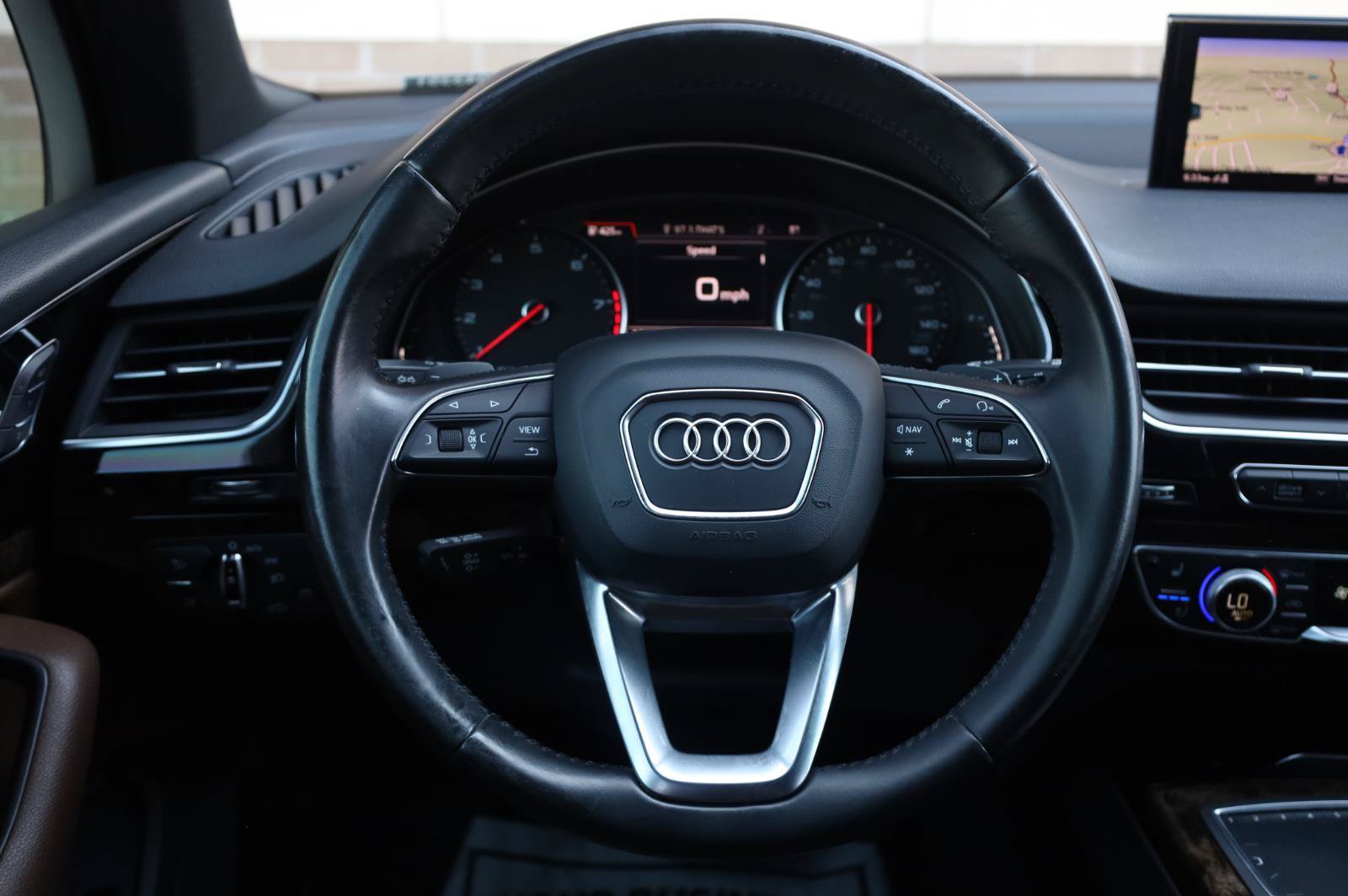 Used 2017 Audi Q7 2.0T Premium Plus w/ Premium Plus Package AWD/4WD image 33