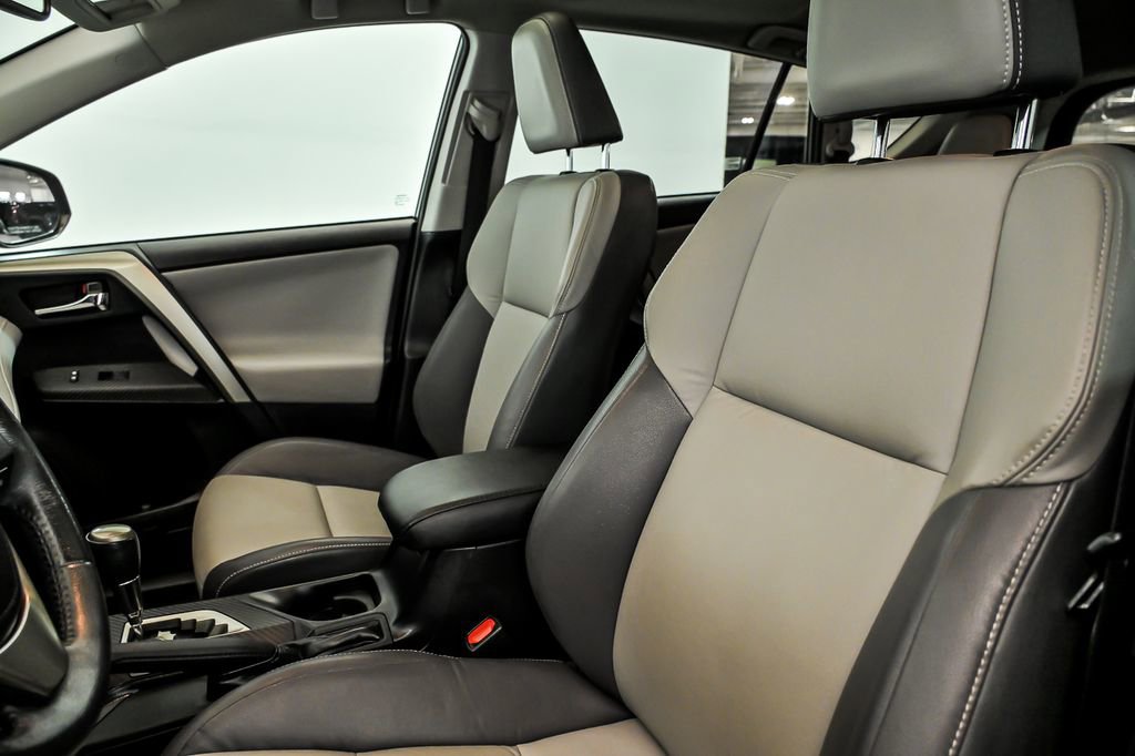 Used 2015 Toyota RAV4 Limited w/ Technology Package AWD/4WD image 14