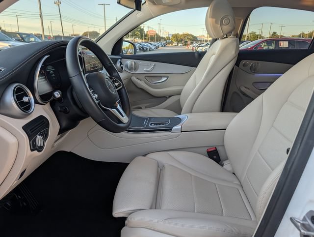 Used 2023 Mercedes-Benz GLC 300 4MATIC Coupe image 25