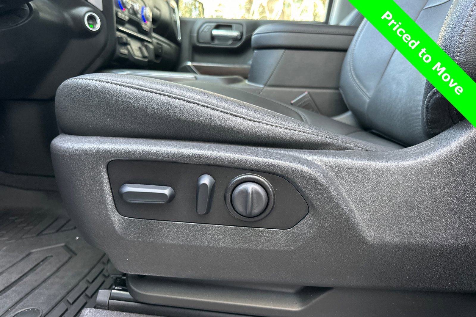 Used 2021 GMC Sierra 1500 SLT w/ SLT Premium Package image 14