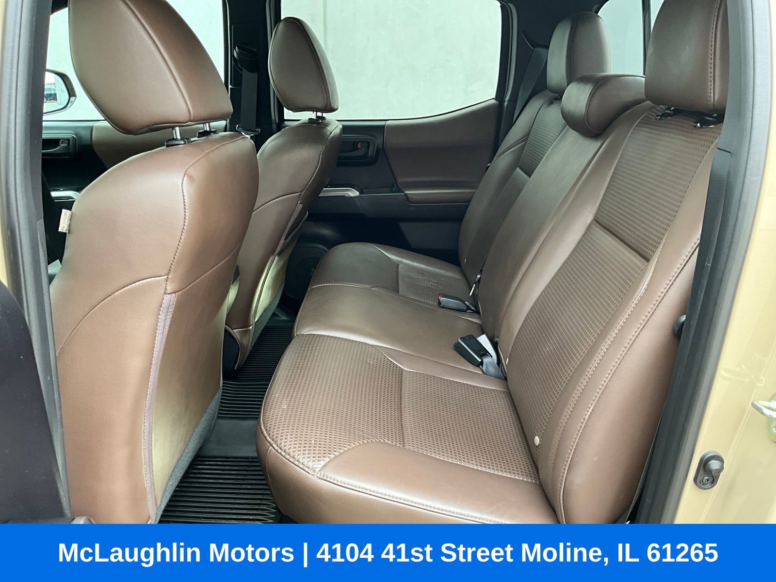 Used 2020 Toyota Tacoma Limited AWD/4WD image 11