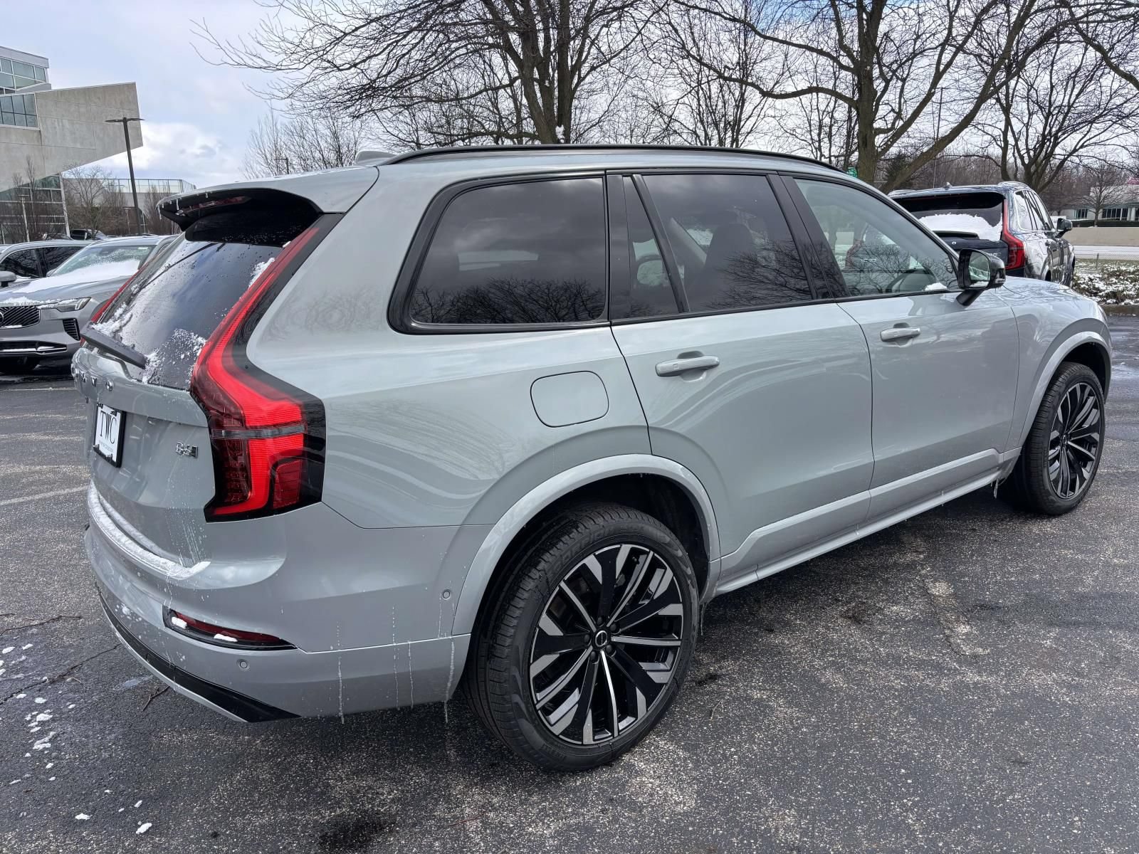 New 2026 Volvo XC90 B6 Ultra w/ Protection Package Premier AWD/4WD image 5