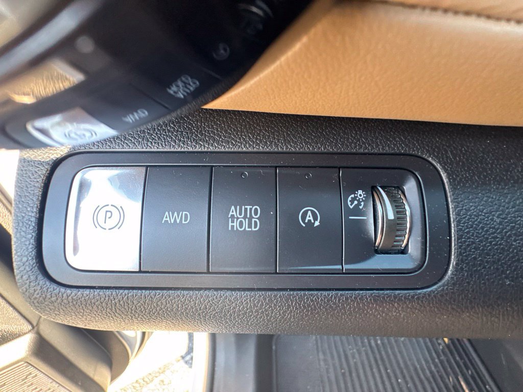 Used 2025 Chevrolet Equinox ACTIV AWD/4WD image 28