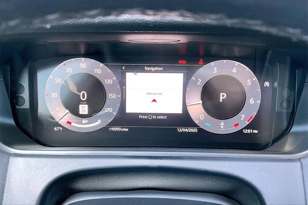 Used 2024 Land Rover Range Rover Velar S image 21