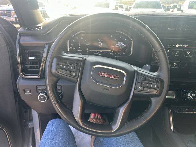 Used 2025 GMC Sierra 1500 AT4 w/ Technology Package AWD/4WD image 26