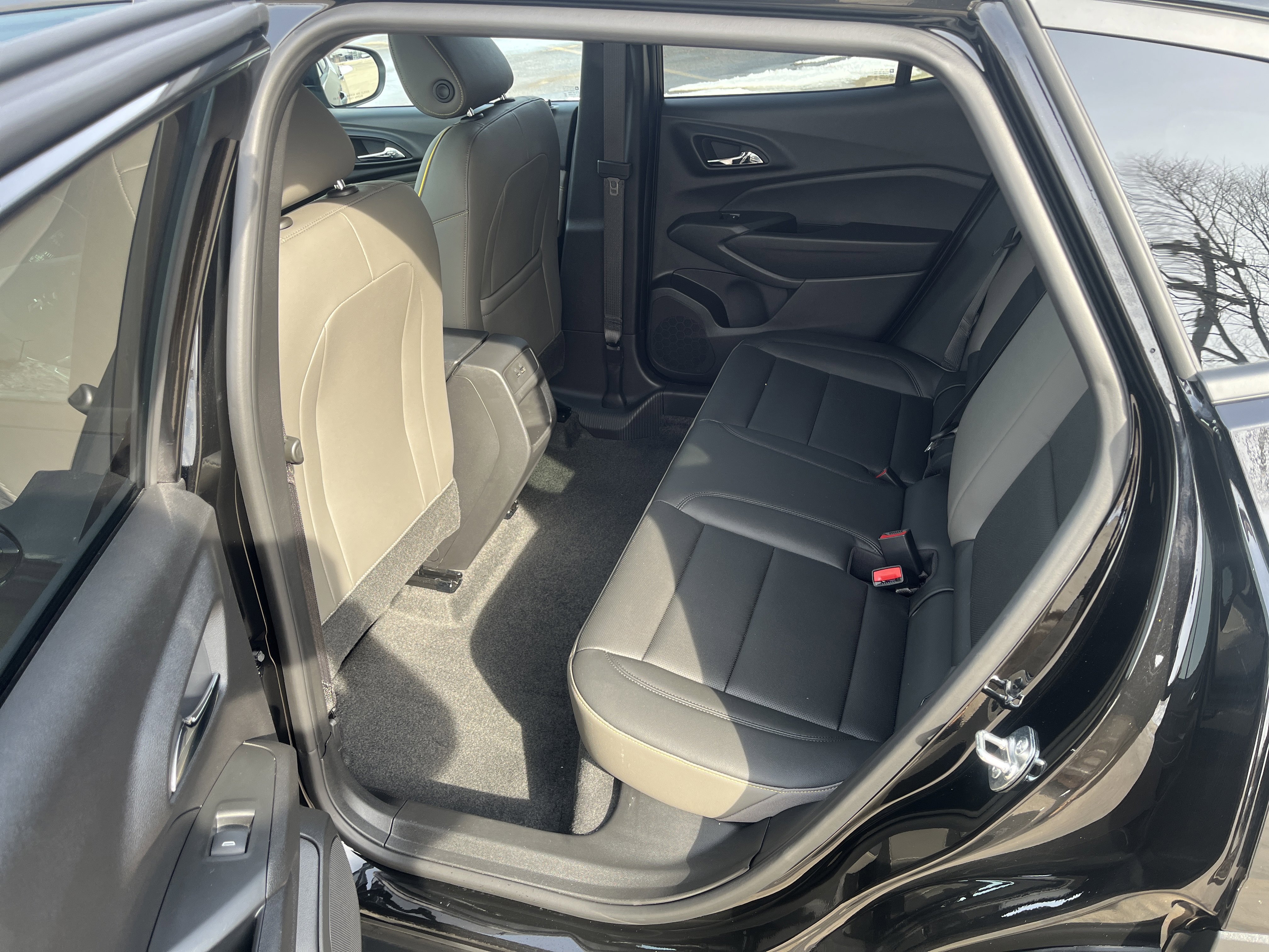 Used 2026 Chevrolet Trax ACTIV w/ Driver Confidence Package image 12