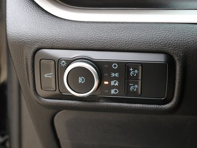 Certified 2023 Ford Explorer XLT w/ Equipment Group 202A AWD/4WD image 29