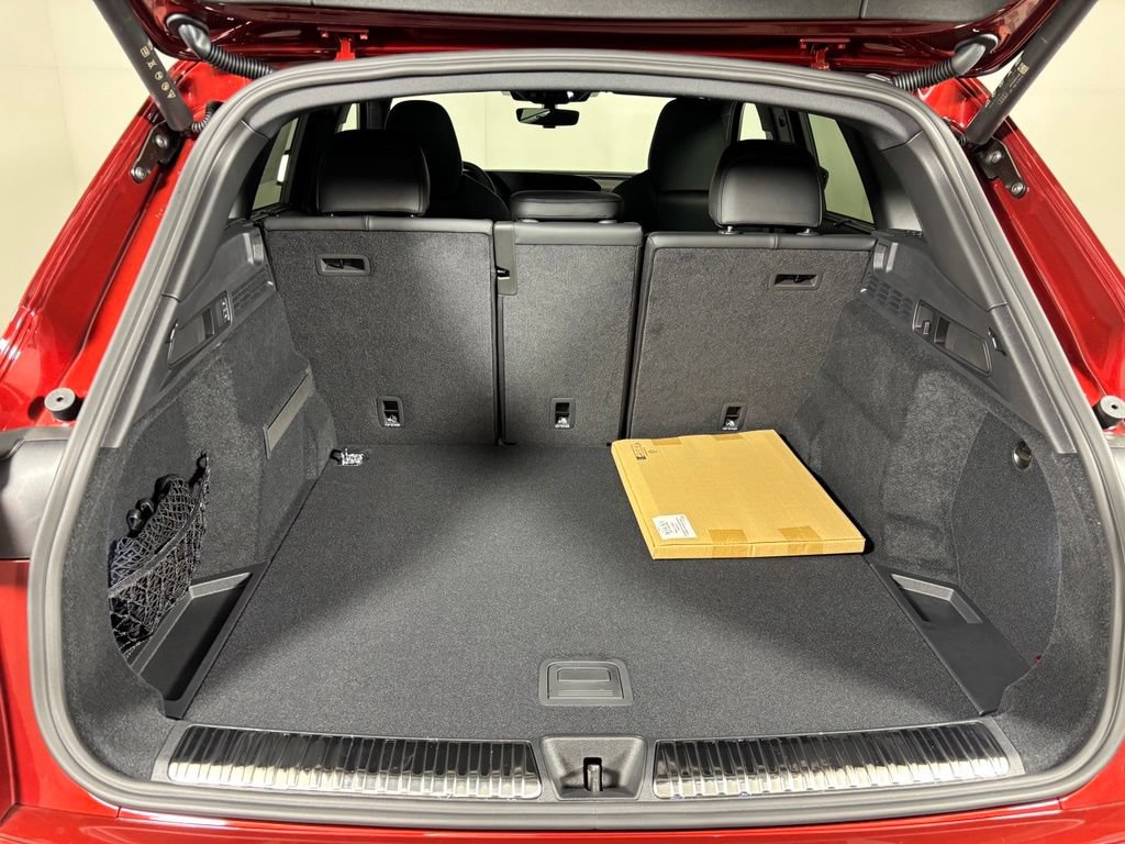 New 2026 Audi SQ5 Prestige AWD/4WD image 14