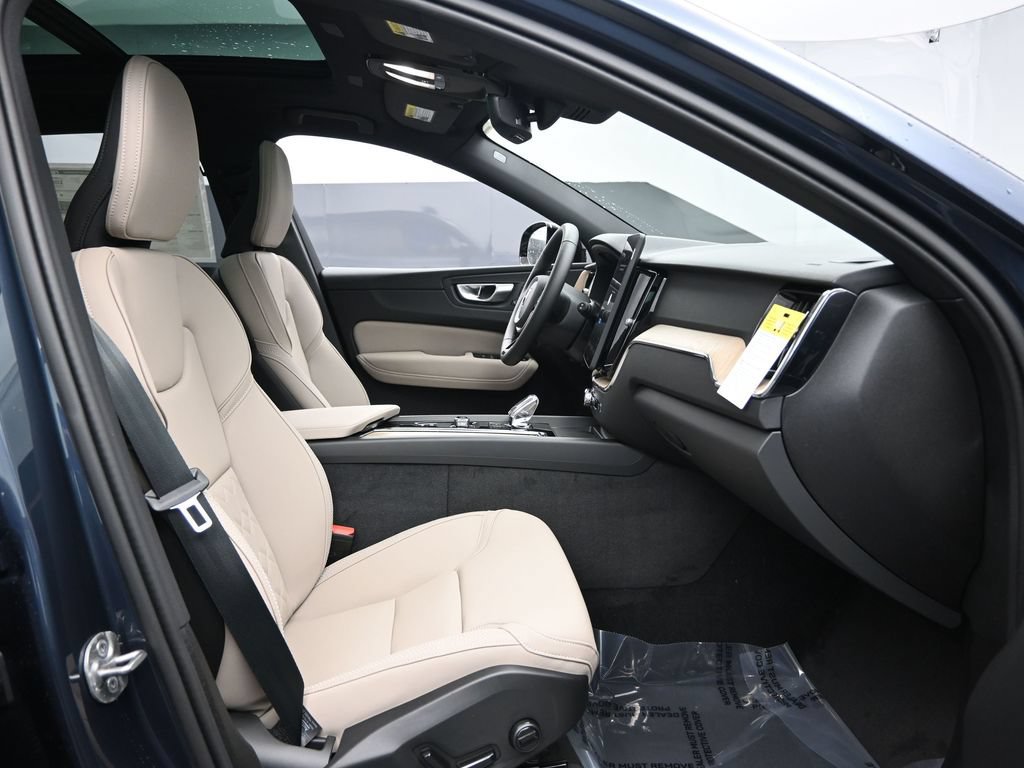 New 2026 Volvo XC60 B5 Plus w/ Protection Package Premier AWD/4WD image 27