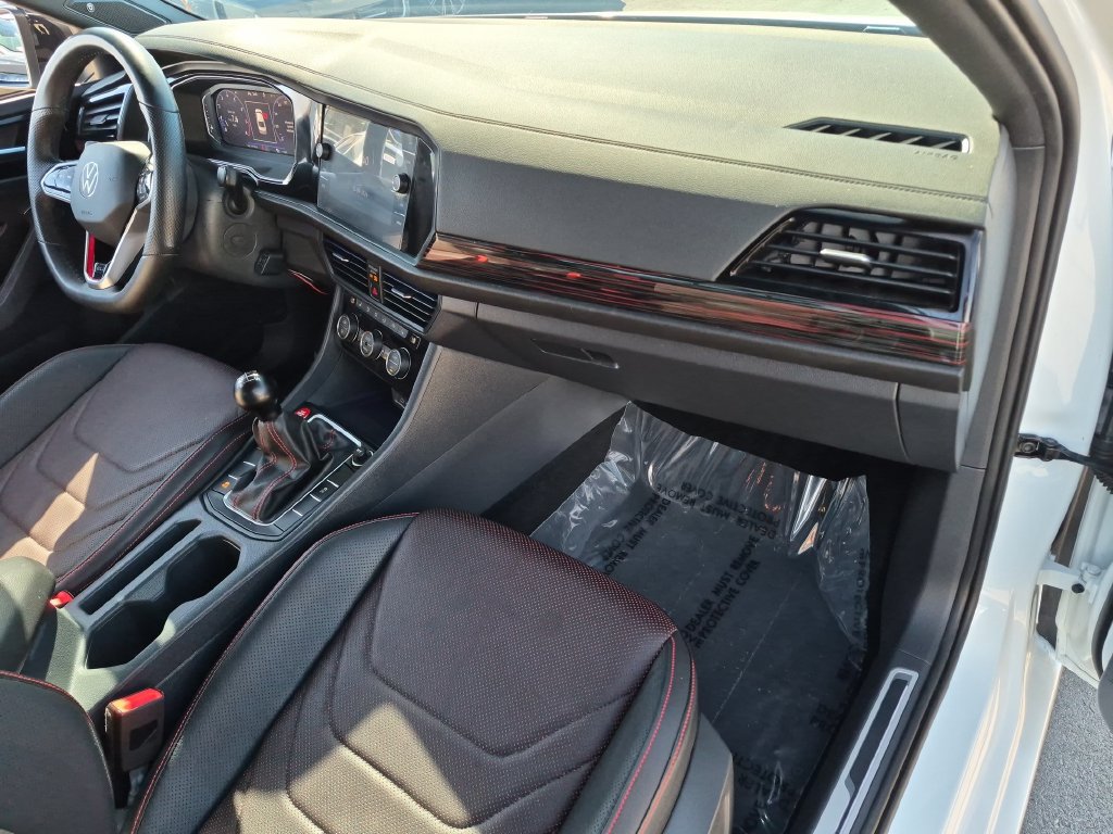 Used 2023 Volkswagen Jetta GLI Autobahn FWD image 9