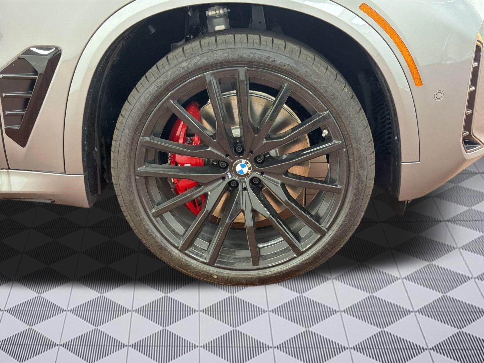 New 2026 BMW X5 M60i image 10