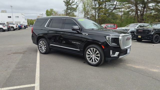 Used 2021 GMC Yukon Denali w/ Denali Premium Package image 2