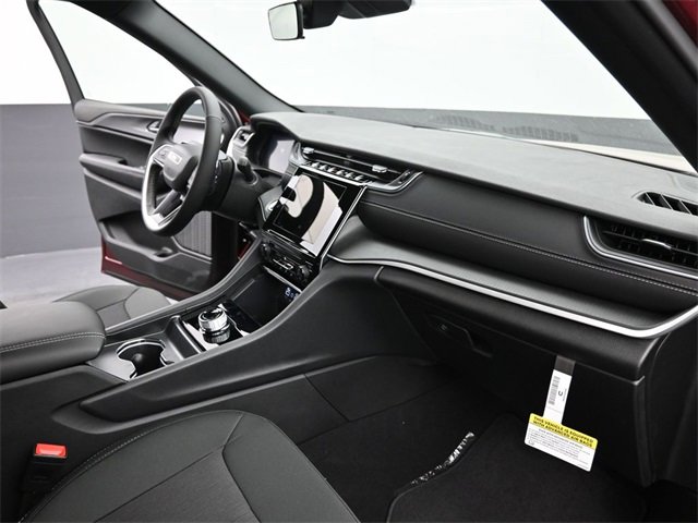 New 2025 Jeep Grand Cherokee L Laredo image 26