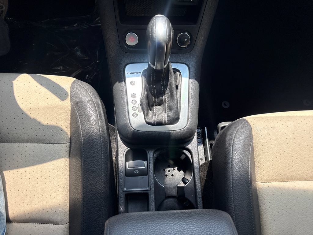 Used 2016 Volkswagen Tiguan SE AWD/4WD image 23