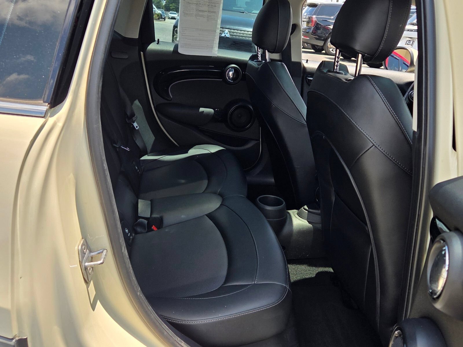 Used 2016 MINI Cooper 4-Door Hardtop FWD image 15