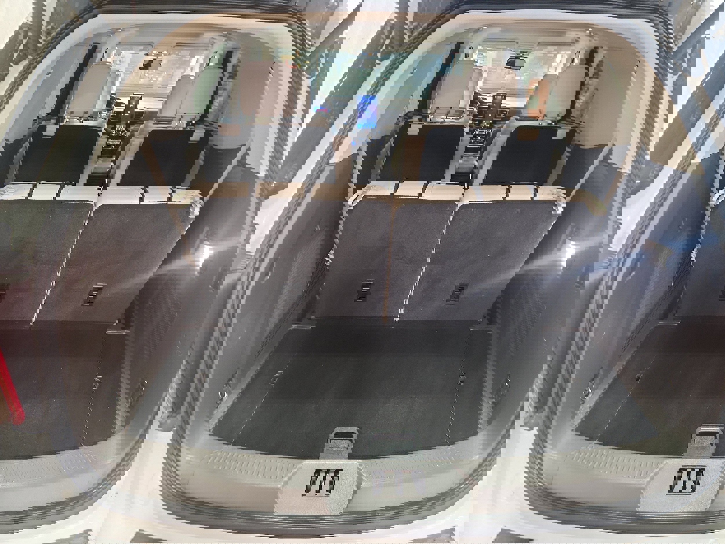 Used 2023 Ford Explorer Platinum w/ Technology Package image 9