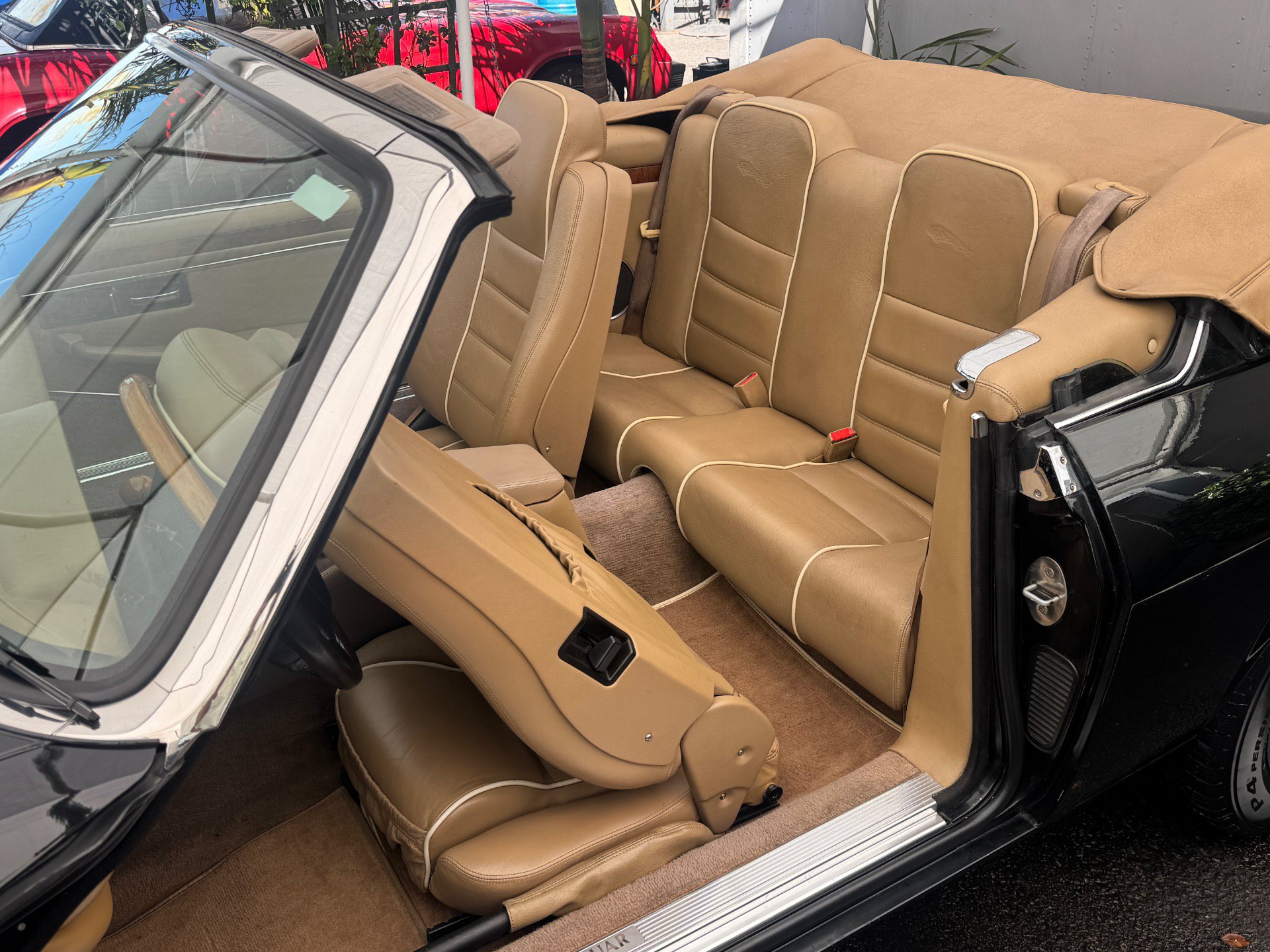Used 1996 Jaguar XJS 4.0 Convertible RWD image 32