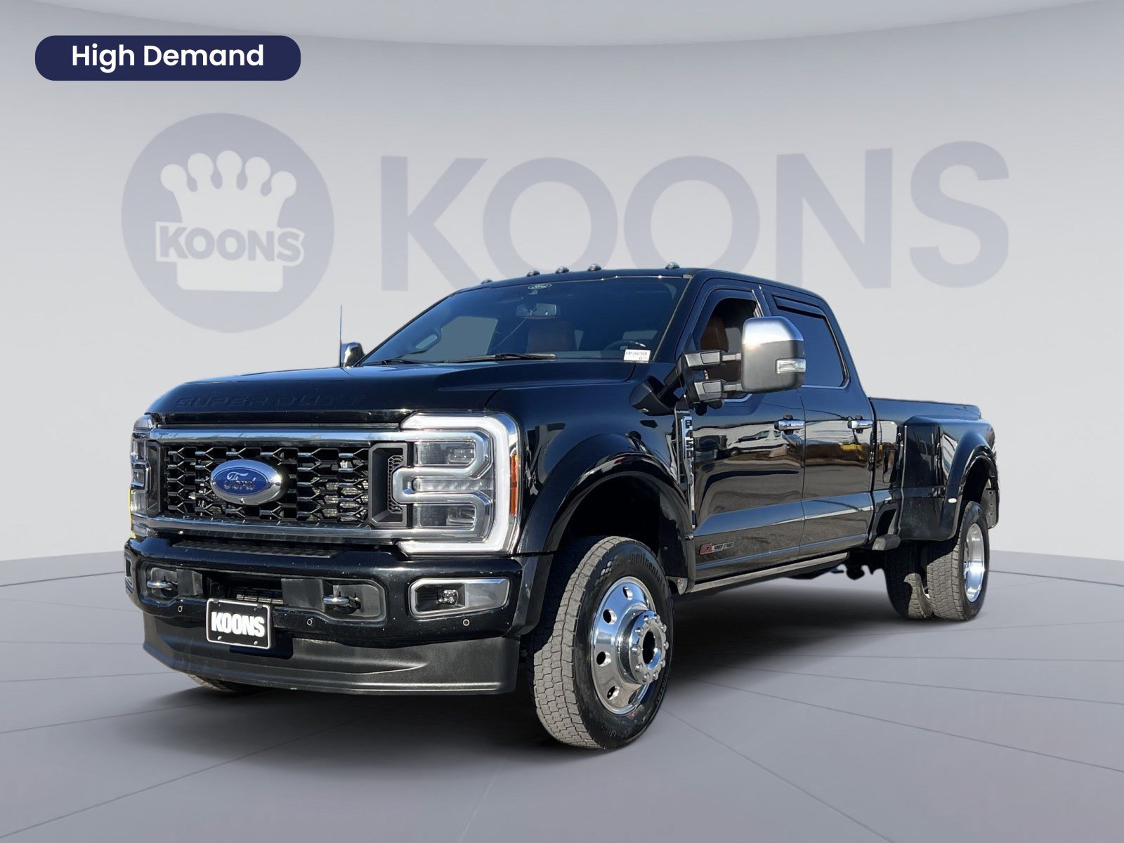 Used 2024 Ford F450 Platinum w/ FX4 Off-Road Package image 1