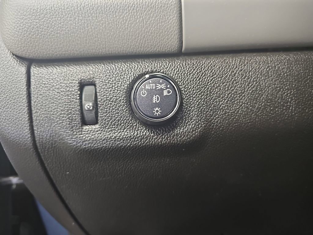 Used 2019 Chevrolet Colorado LT w/ LT Convenience Package RWD image 23