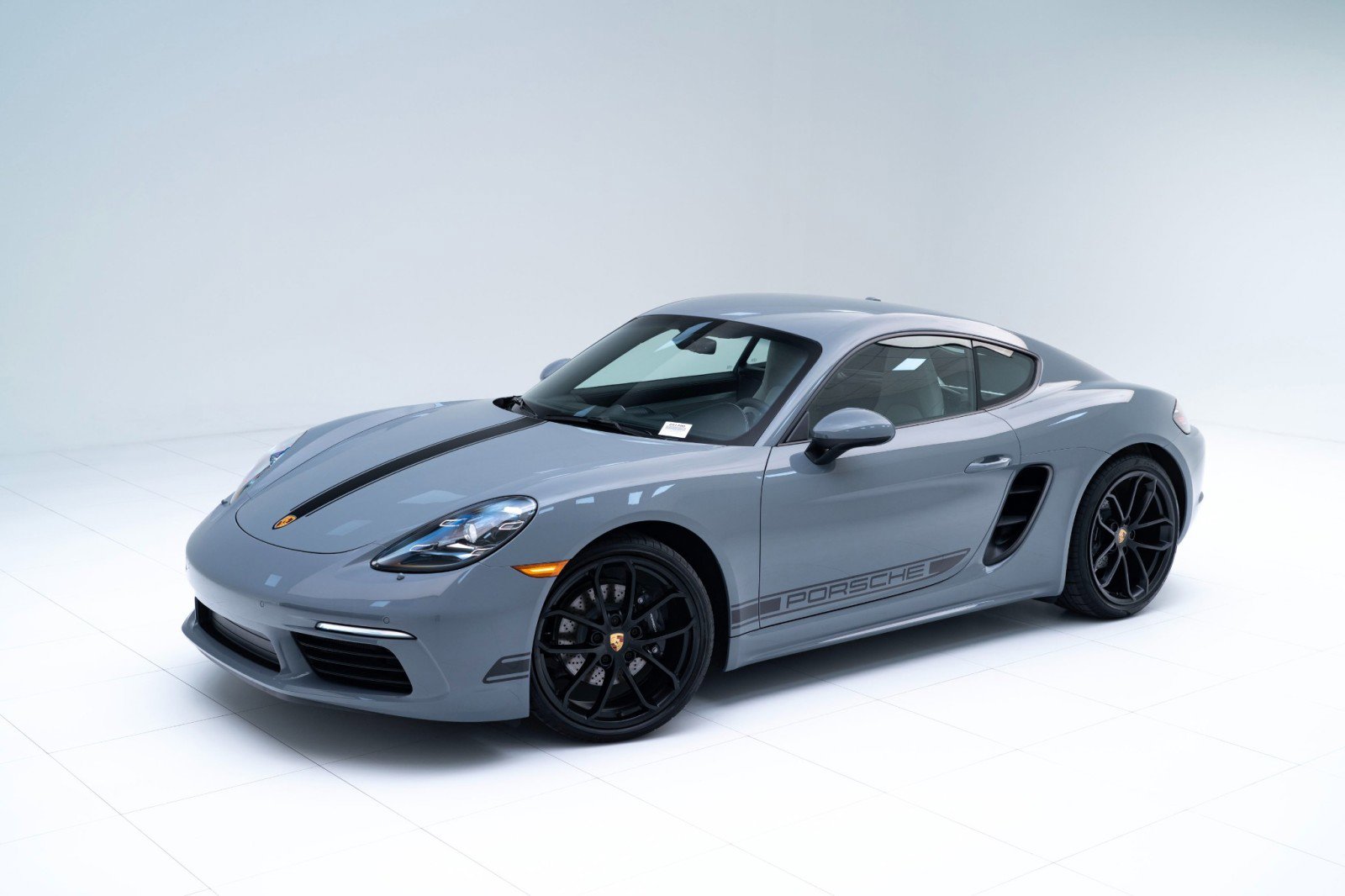 New 2025 Porsche 718 Cayman image 1