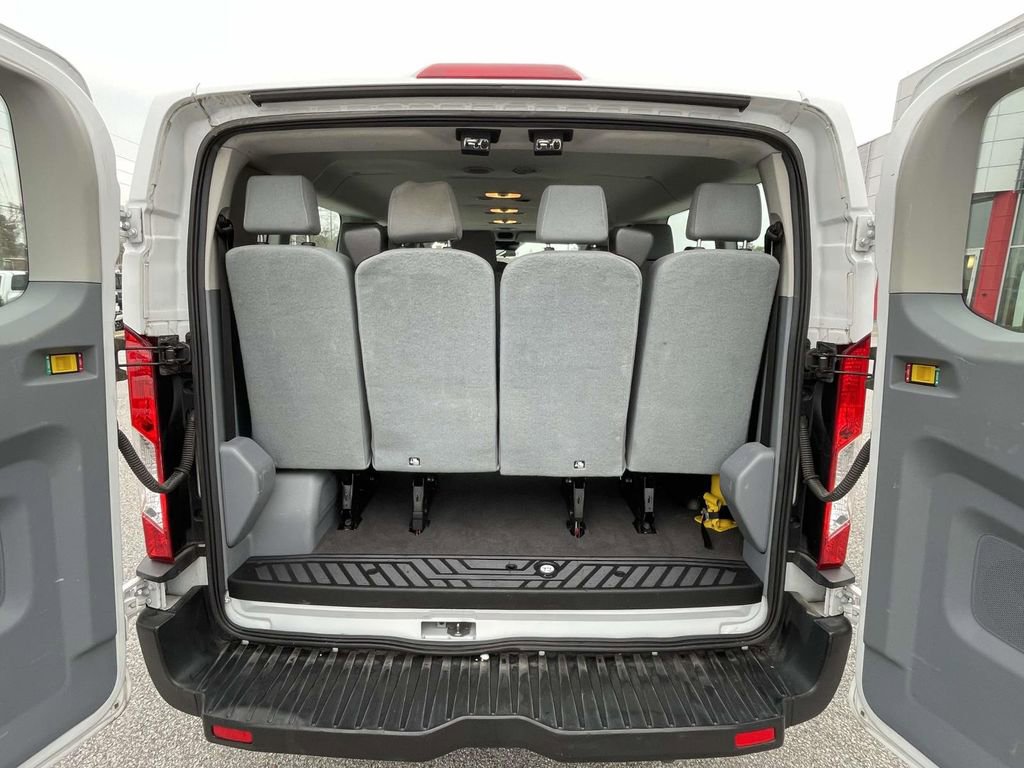 Used 2019 Ford Transit 350 XLT image 10